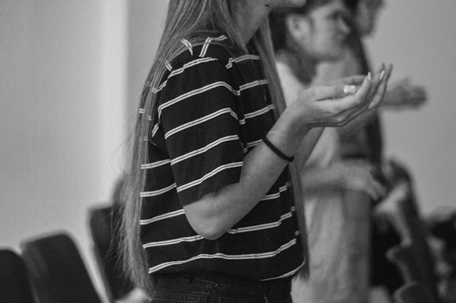 Adopcja dziecka poczętego – modlitwa jako wyraz troski i miłości