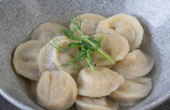 Czy do klusek śląskich dodaje się jajko?