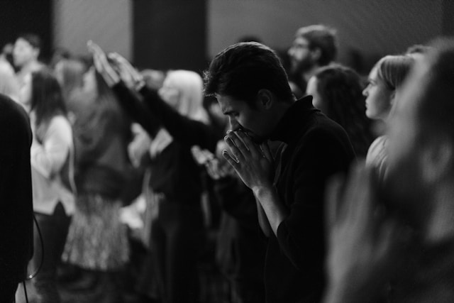 Modlitwa o cud – wyraz ufności i nadziei w Bożą moc