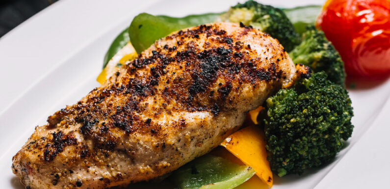 Dania z piersią z kurczaka z piekarnika – pyszne i proste przepisy
