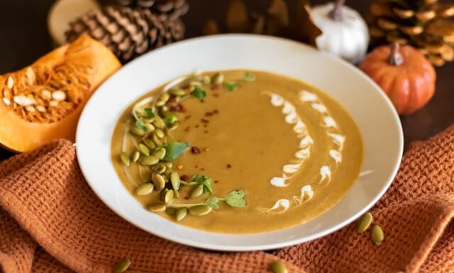 Zupa krem z brokułów z ziemniakami i serkiem topionym – aksamitna i rozgrzewająca