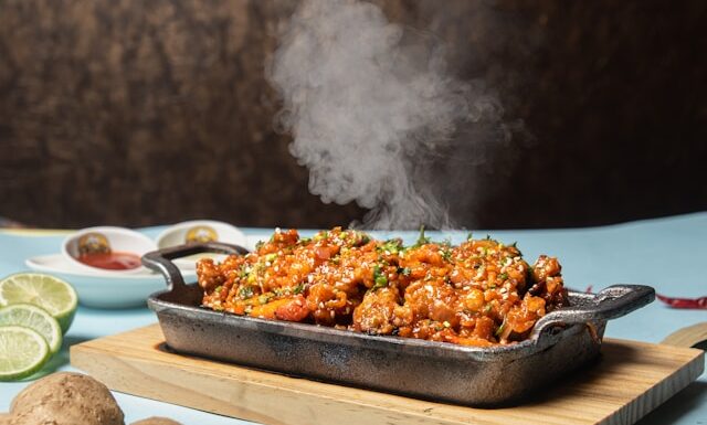 Potrawka z piersią z kurczaka z ryżem i warzywami