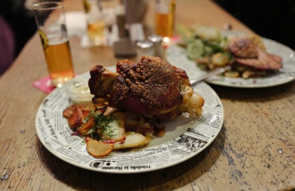 Przepis na golonkę z piekarnika bez gotowania